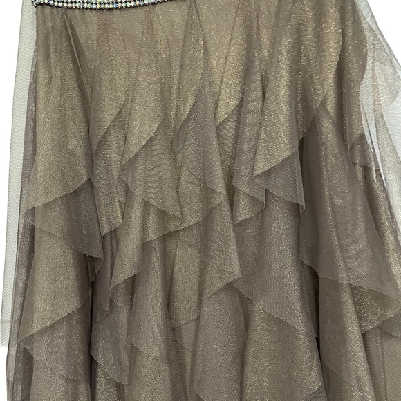 Rare find. Formal dress built in cups long size 8 EUC - Picture 5 of 6